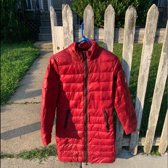 Moncler women’s 3/4 puffer jacket authentic. Be the ENVY of your click !!!! - Picture 2 of 4